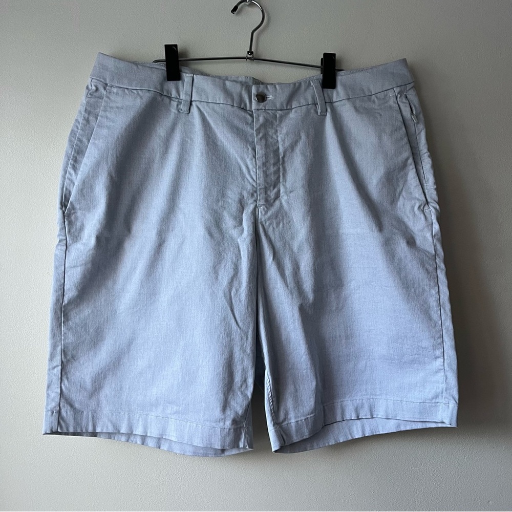 Lululemon Commission Short Qwick Oxford 11" *Relaxed
White / Black - Picture 2 of 10